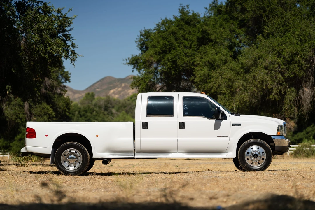 2000 Ford Super Duty 1st Gen - Image 11 of 31