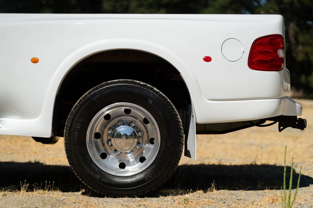 2000 Ford Super Duty 1st Gen - Image 31 of 31