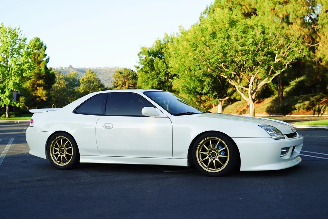 2000 Honda Prelude 5th Gen - Image 11 of 31