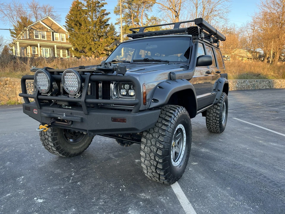 2000 Jeep XJ Cherokee - Image 5 of 31