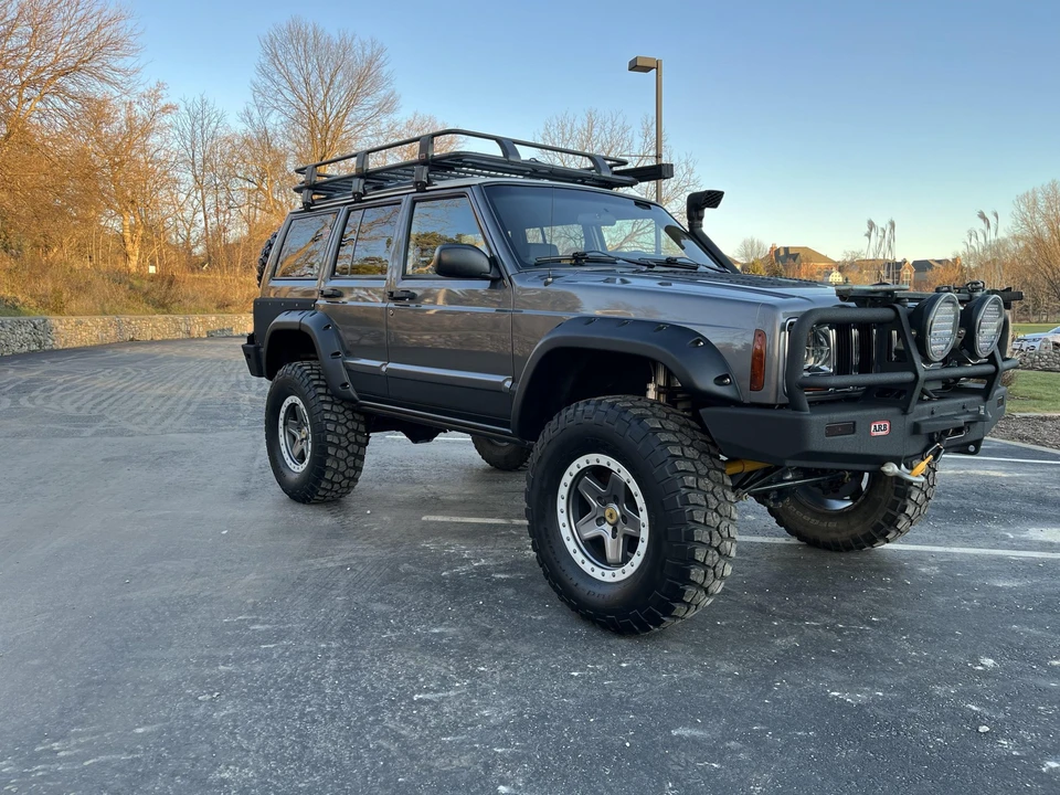 2000 Jeep XJ Cherokee - Image 10 of 31