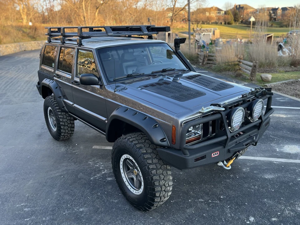 2000 Jeep XJ Cherokee - Image 8 of 31
