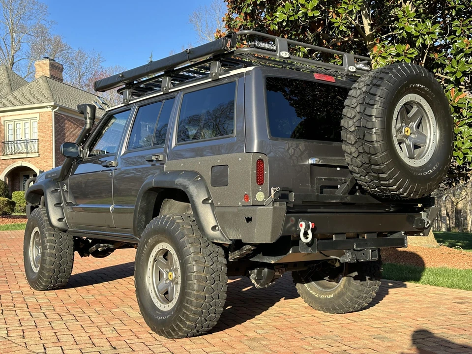 2000 Jeep XJ Cherokee - Image 7 of 31