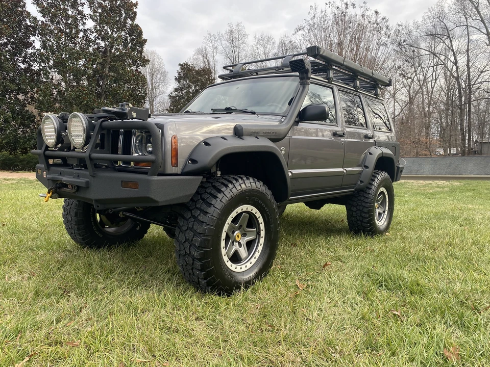2000 Jeep XJ Cherokee - Image 9 of 31
