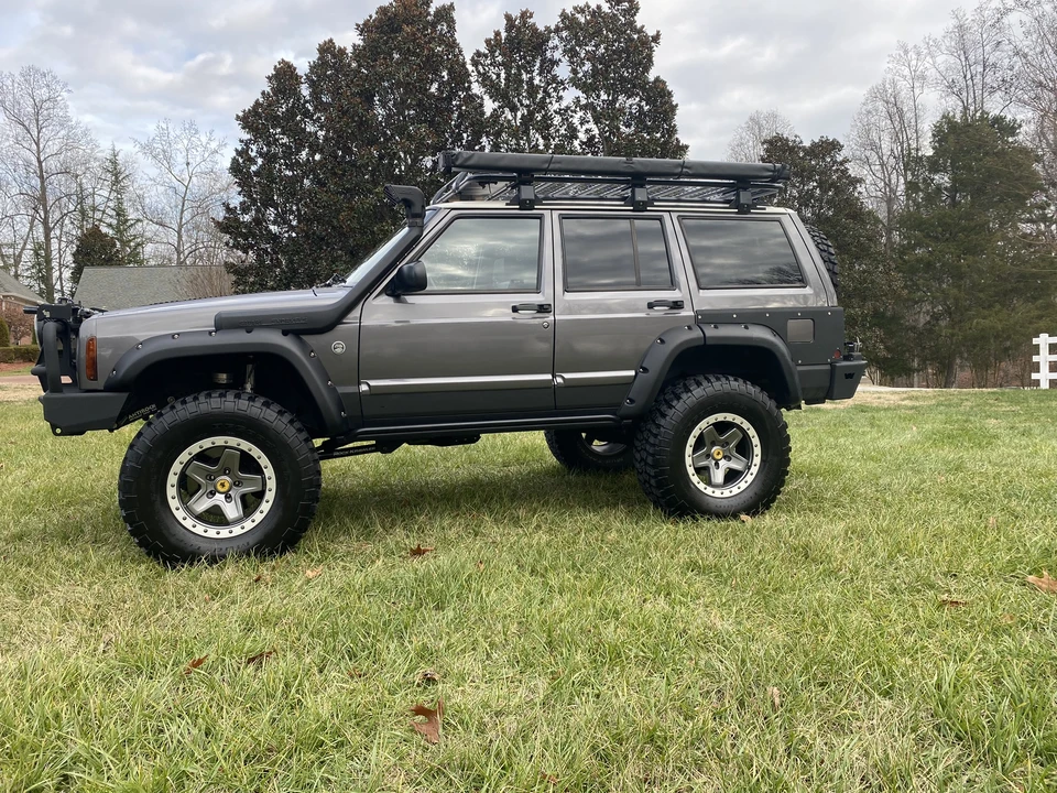 2000 Jeep XJ Cherokee - Image 11 of 31