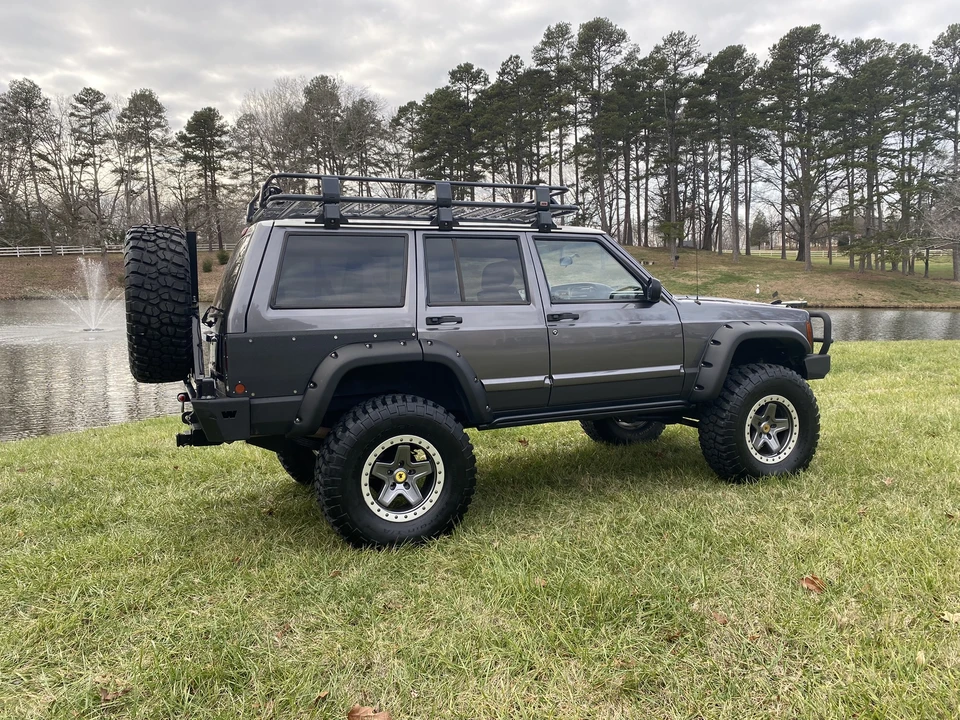 2000 Jeep XJ Cherokee - Image 17 of 31