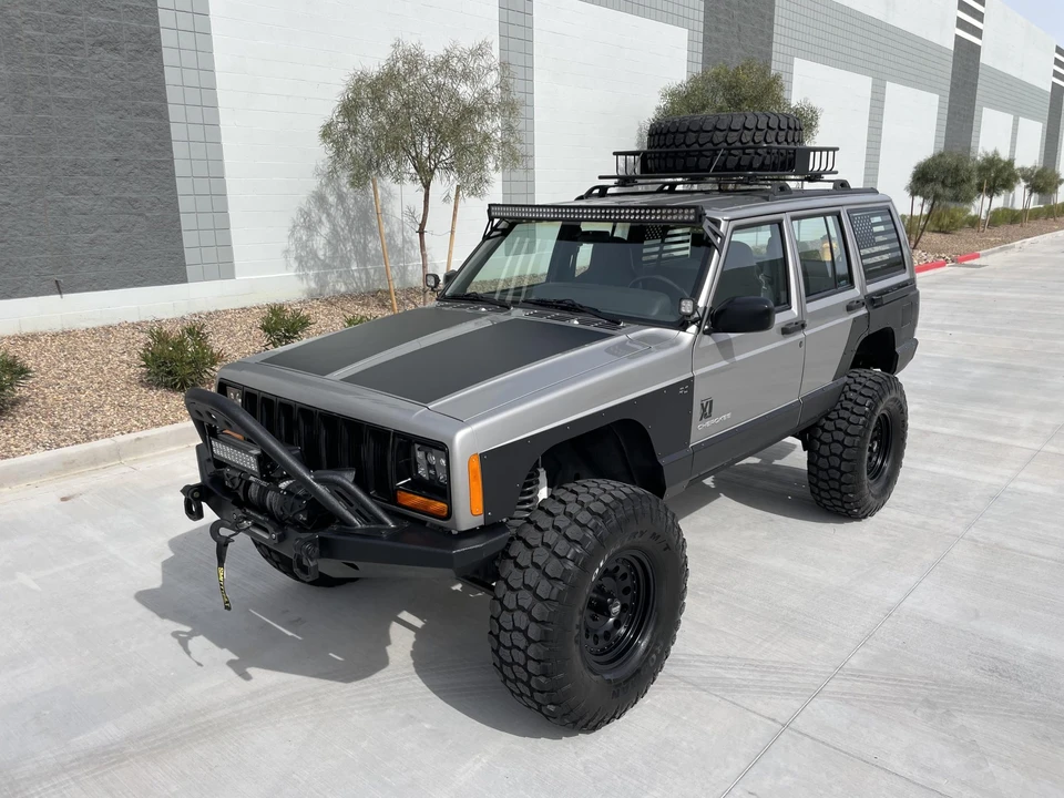 2000 Jeep XJ Cherokee - Image 5 of 31