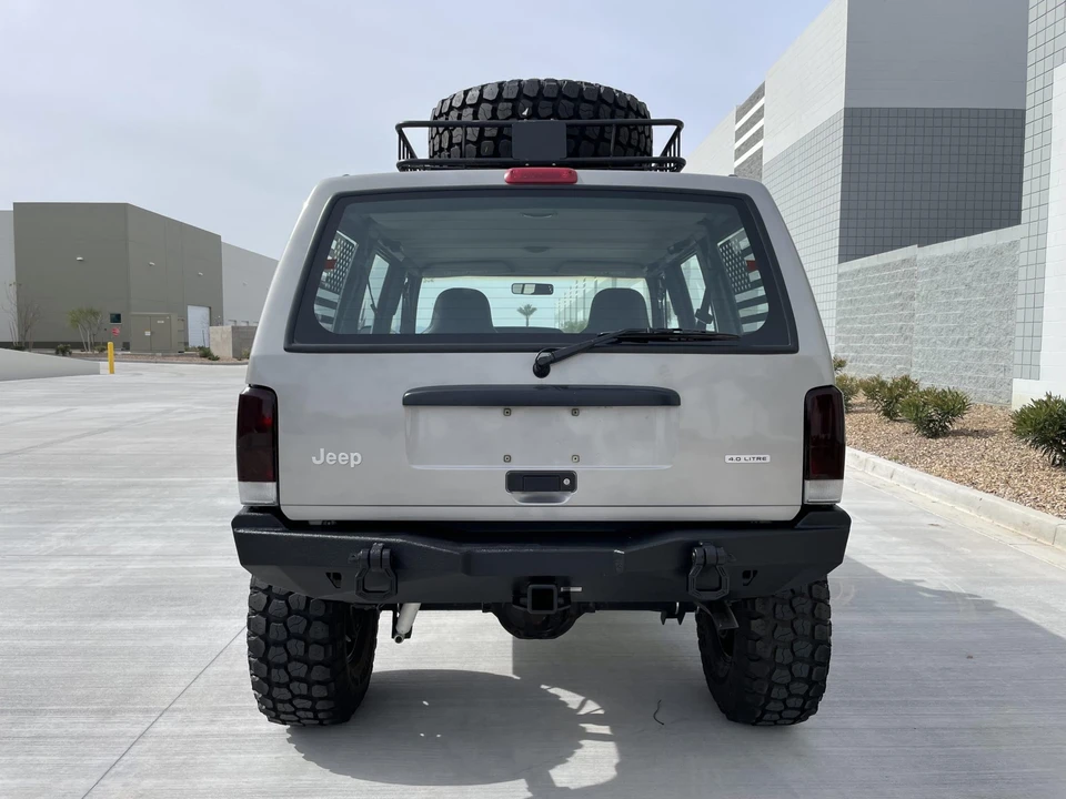 2000 Jeep XJ Cherokee - Image 27 of 31