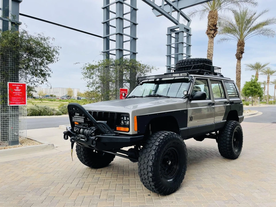 2000 Jeep XJ Cherokee - Image 4 of 31