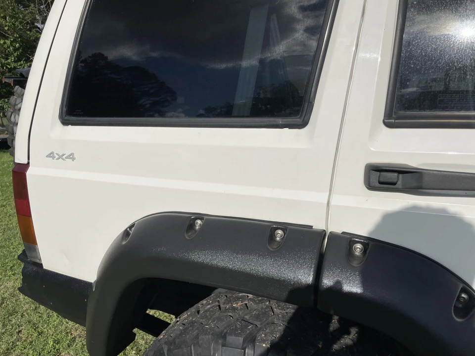 2000 Jeep XJ Cherokee - Image 31 of 31