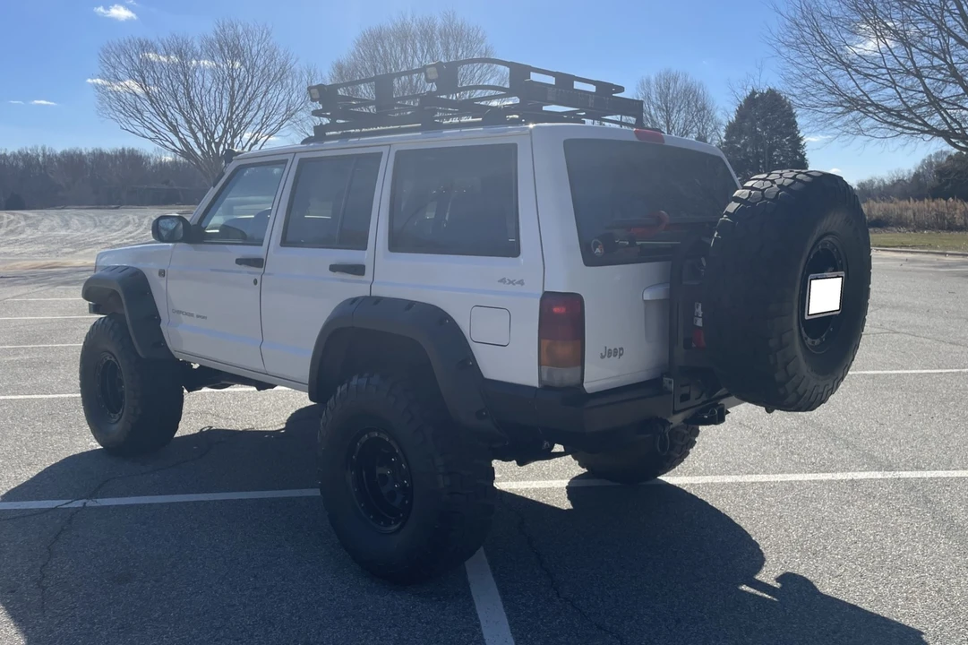 2000 Jeep XJ Cherokee - Image 6 of 31