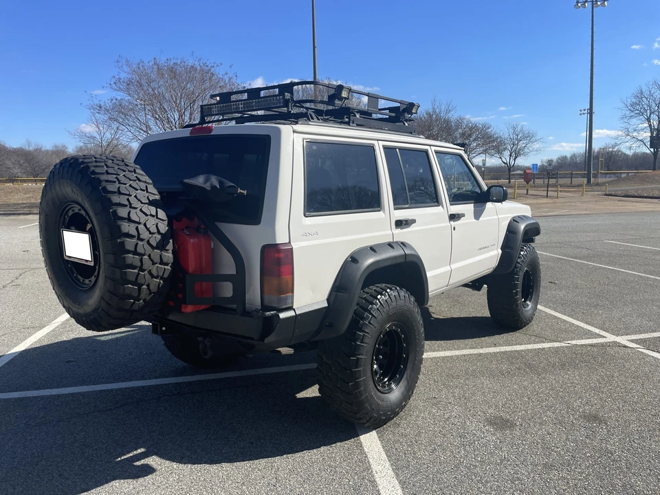 2000 Jeep XJ Cherokee - Image 8 of 31