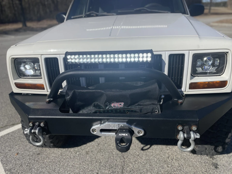 2000 Jeep XJ Cherokee - Image 14 of 31