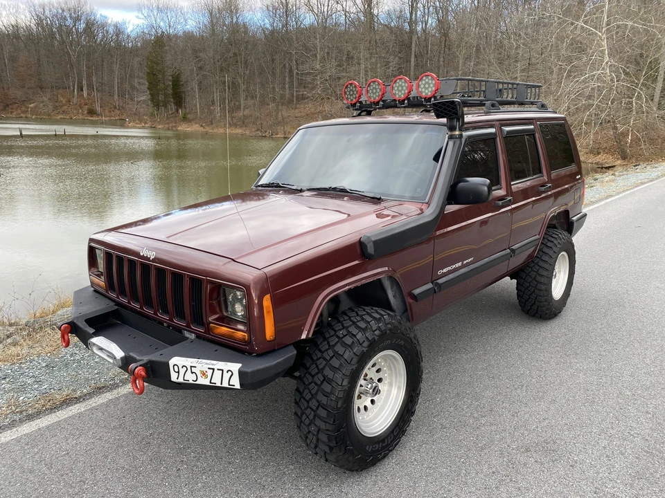 2000 Jeep XJ Cherokee - Image 3 of 31