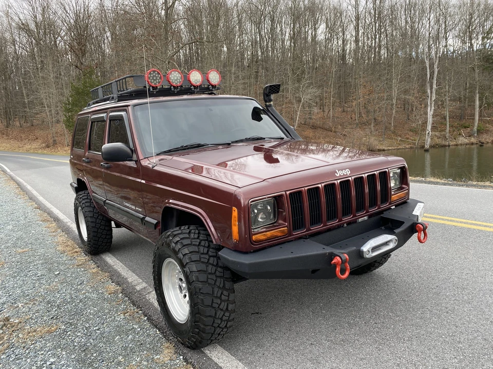 2000 Jeep XJ Cherokee - Image 15 of 31