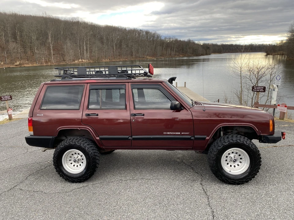 2000 Jeep XJ Cherokee - Image 19 of 31