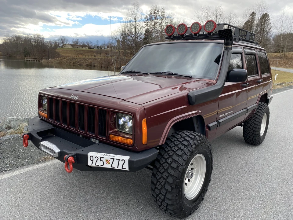 2000 Jeep XJ Cherokee - Image 5 of 31
