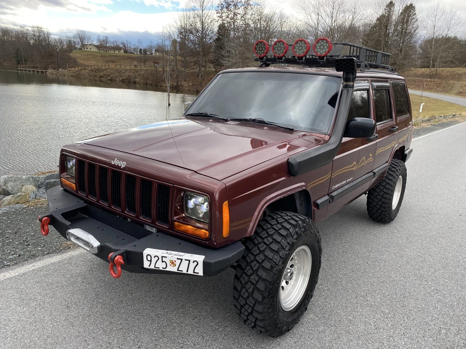 2000 Jeep XJ Cherokee - Image 4 of 31