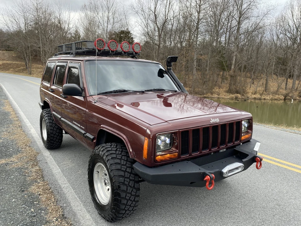 2000 Jeep XJ Cherokee - Image 13 of 31