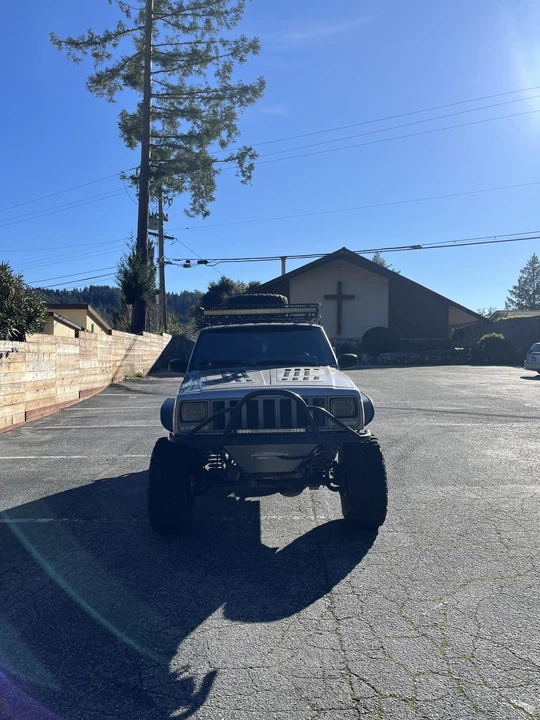 2000 Jeep XJ Cherokee - Image 9 of 31