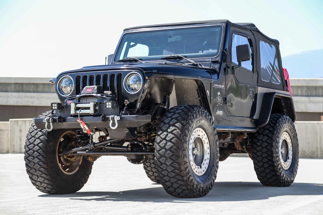 2000 Jeep TJ Wrangler - Image 2 of 31