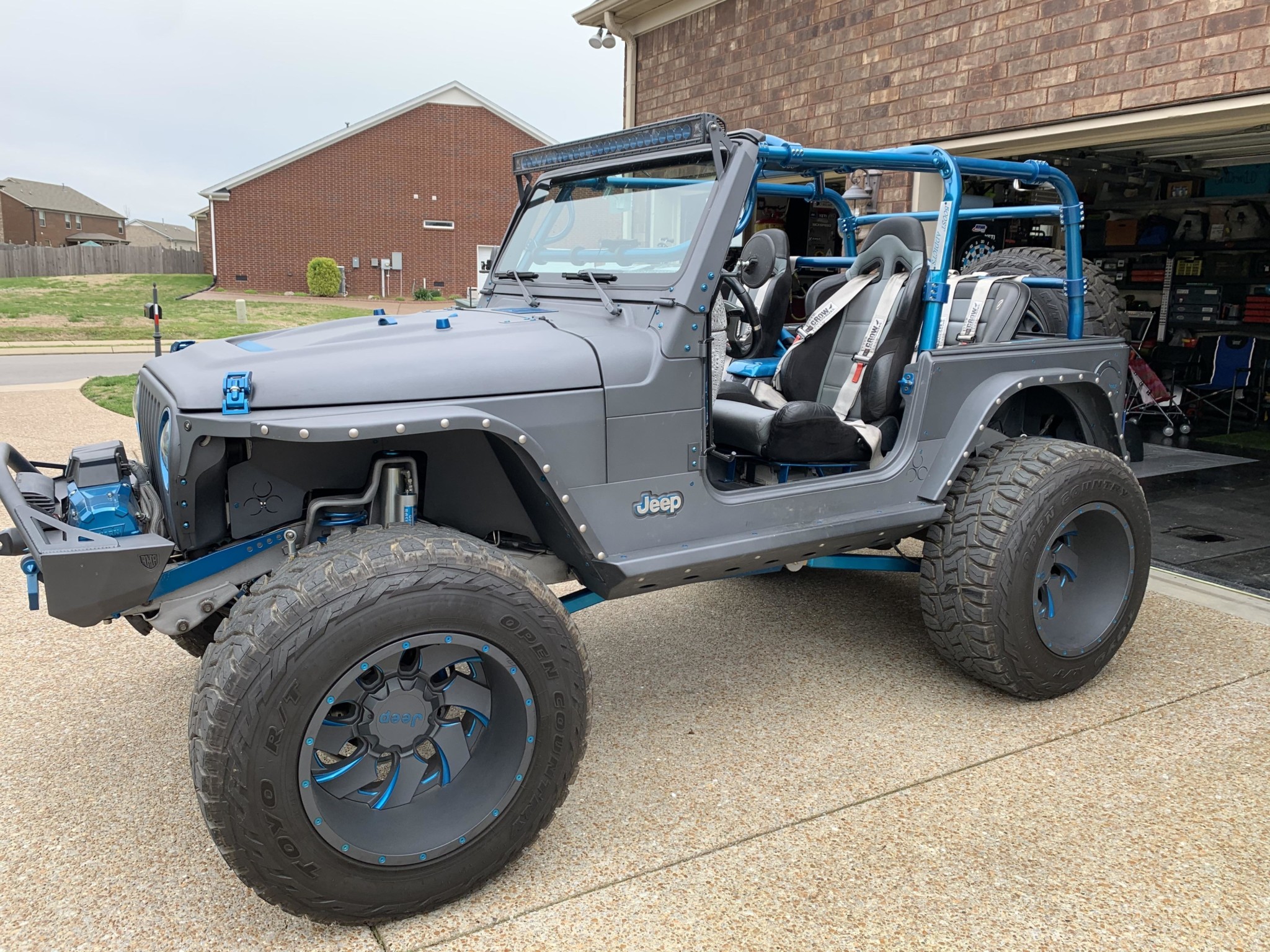 Modified 2000 Jeep Wrangler Sahara
