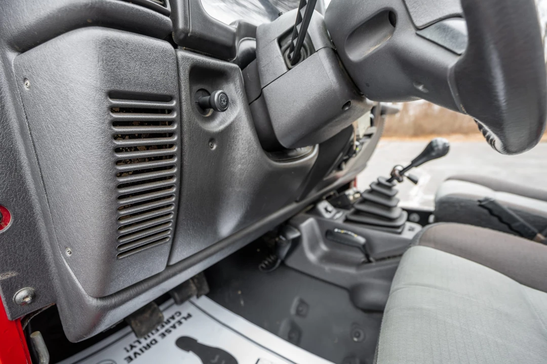 2000 Jeep TJ Wrangler - Image 31 of 31