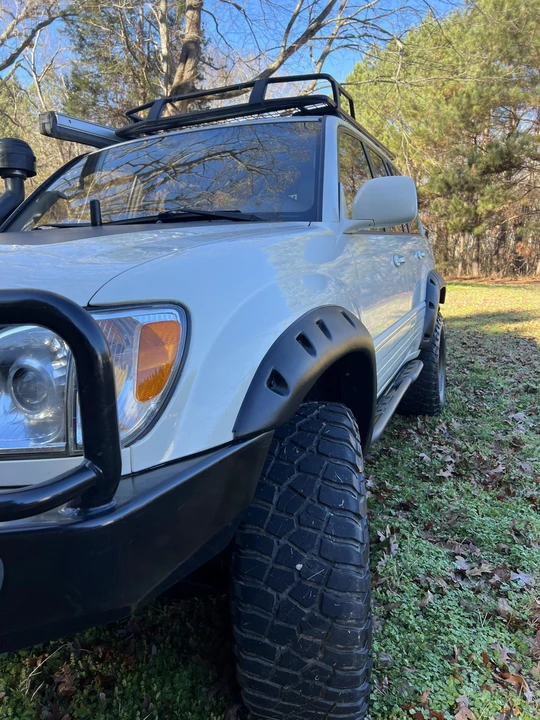 2000 Lexus LX 2nd Gen - Image 12 of 31