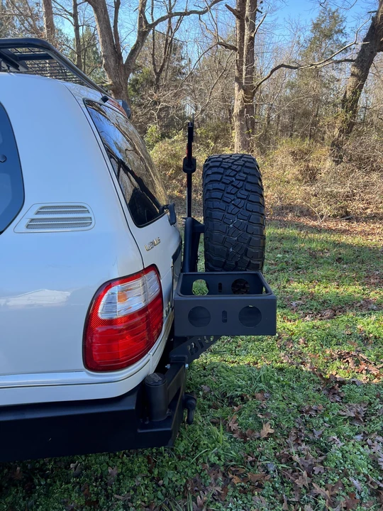 2000 Lexus LX 2nd Gen - Image 15 of 31