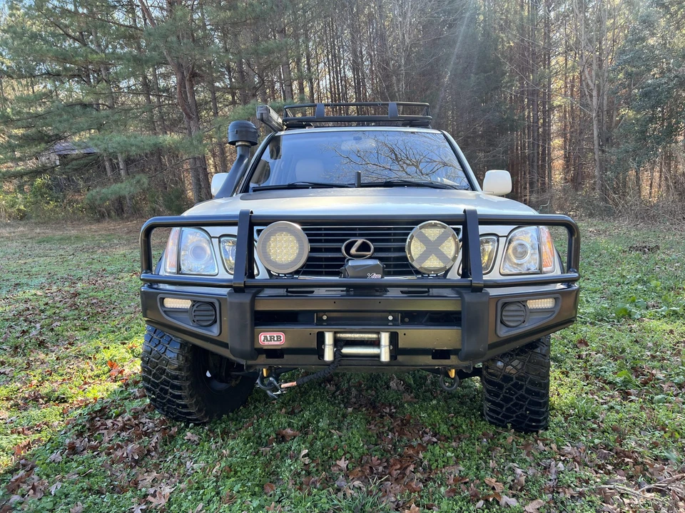 2000 Lexus LX 2nd Gen - Image 8 of 31