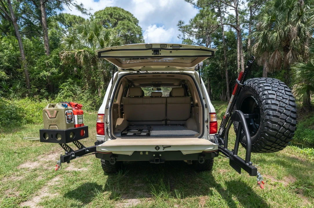 2000 Lexus LX 2nd Gen - Image 20 of 31