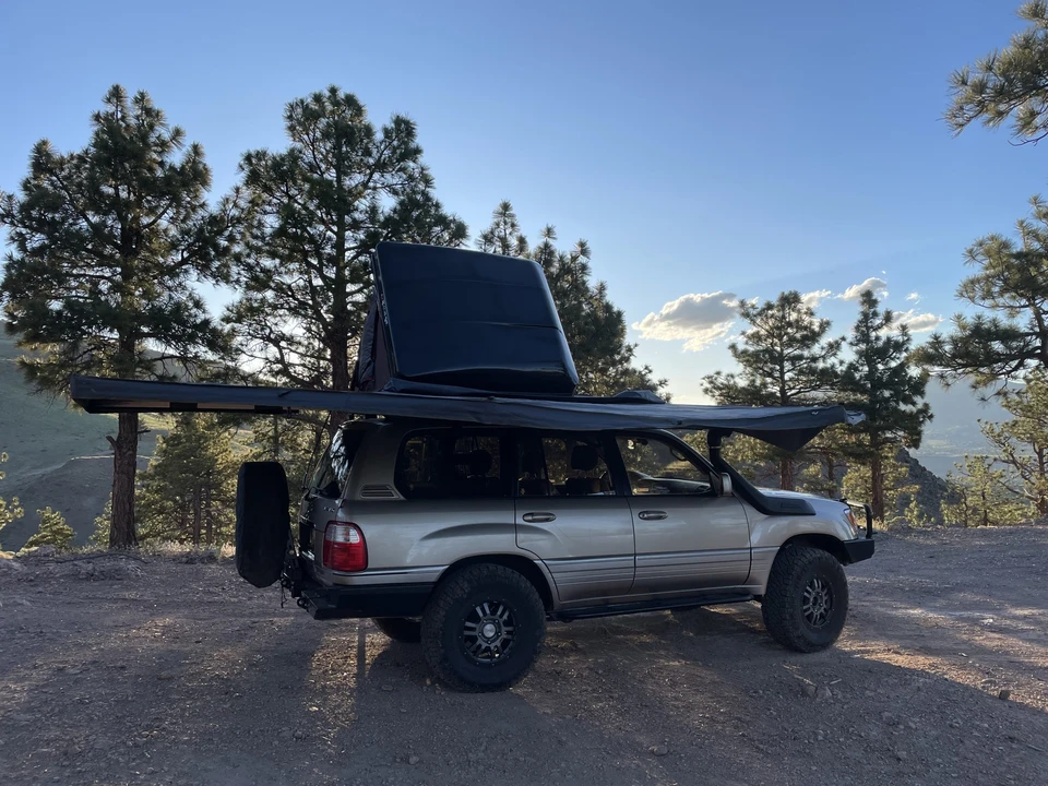 2000 Lexus LX 2nd Gen - Image 19 of 31