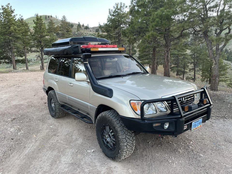 2000 Lexus LX 2nd Gen - Image 6 of 31