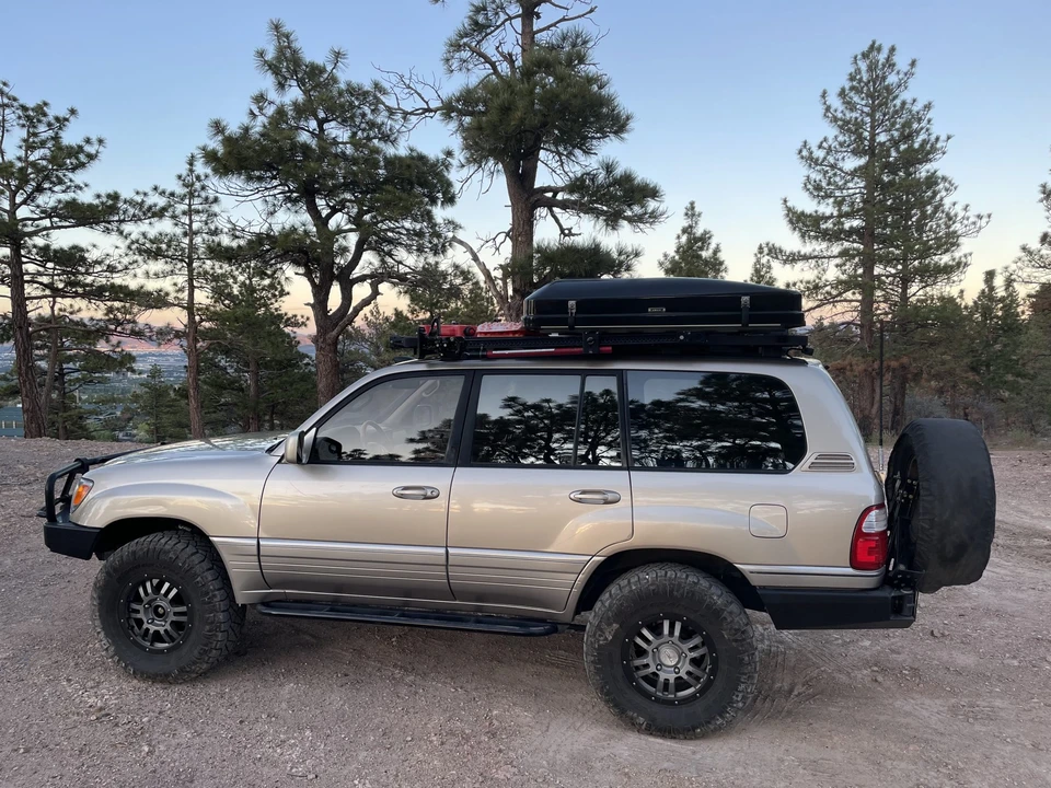 2000 Lexus LX 2nd Gen - Image 14 of 31
