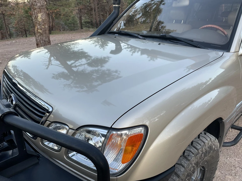 2000 Lexus LX 2nd Gen - Image 29 of 31
