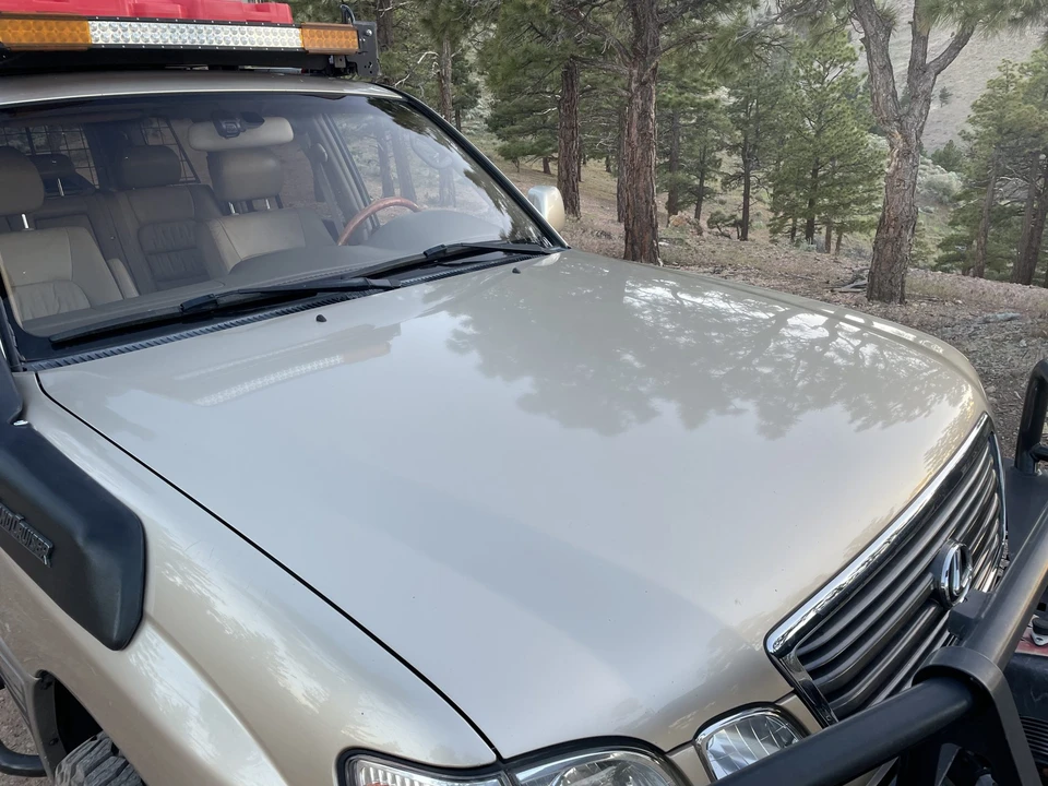 2000 Lexus LX 2nd Gen - Image 28 of 31