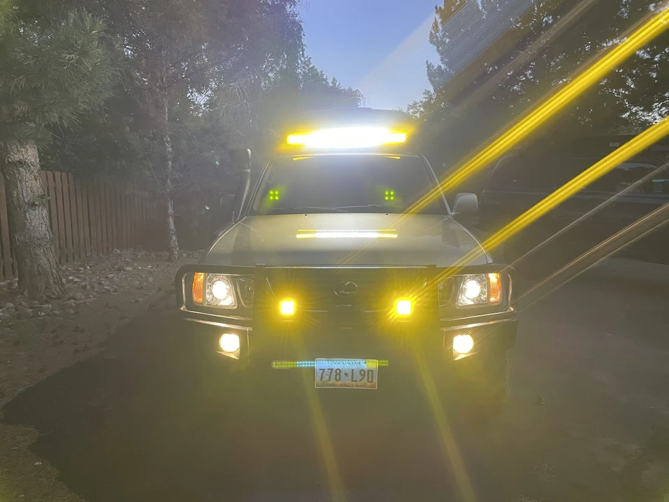 2000 Lexus LX 2nd Gen - Image 24 of 31