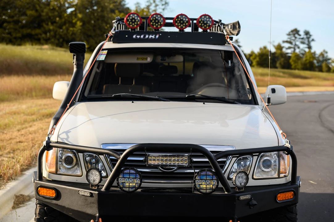 2000 Lexus LX 2nd Gen - Image 24 of 31