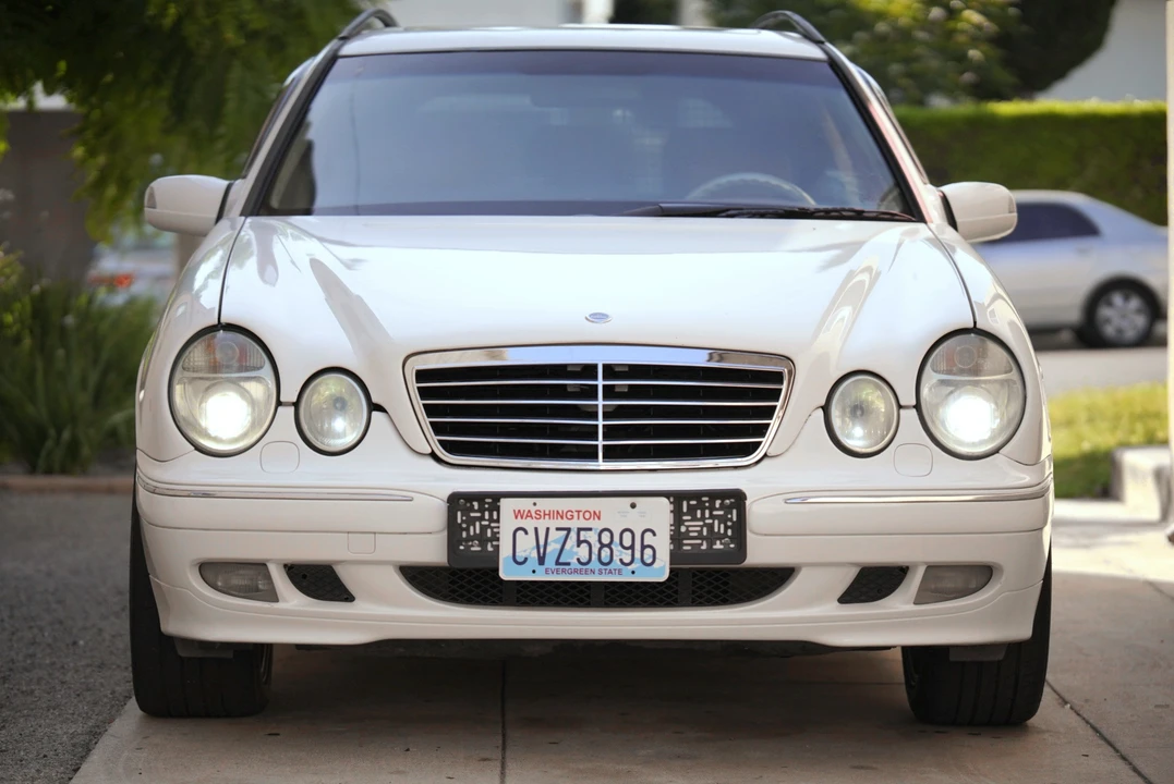 2000 Mercedes-Benz W210 E-Class - Image 9 of 31