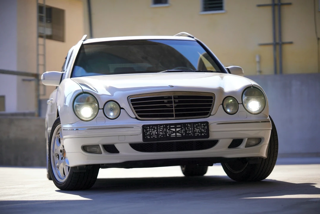 2000 Mercedes-Benz W210 E-Class - Image 31 of 31