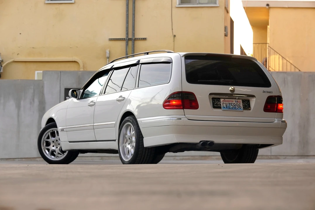 2000 Mercedes-Benz W210 E-Class - Image 23 of 31