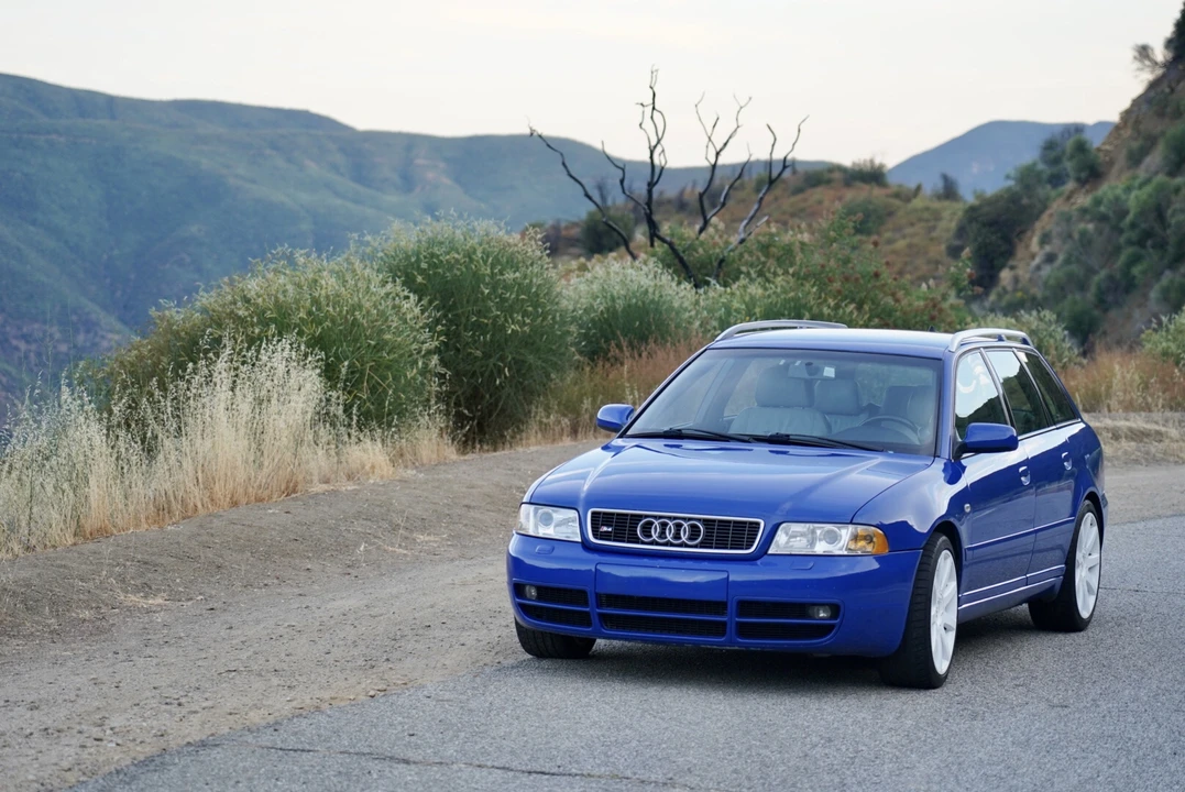 2001 Audi B5 S4 - Image 2 of 31
