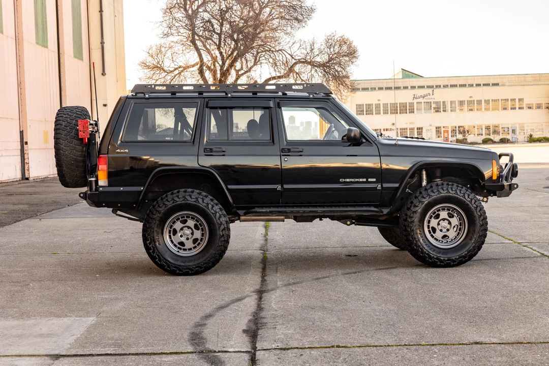2001 Jeep XJ Cherokee - Image 7 of 31
