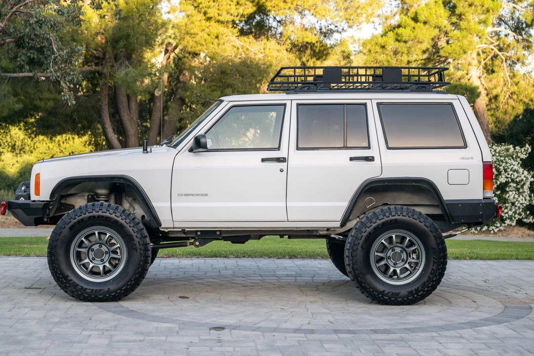 2001 Jeep XJ Cherokee - Image 8 of 31
