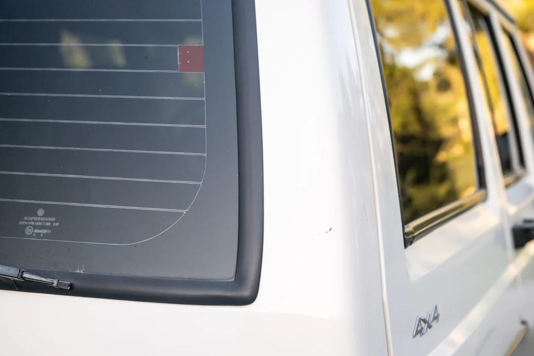 2001 Jeep XJ Cherokee - Image 30 of 31