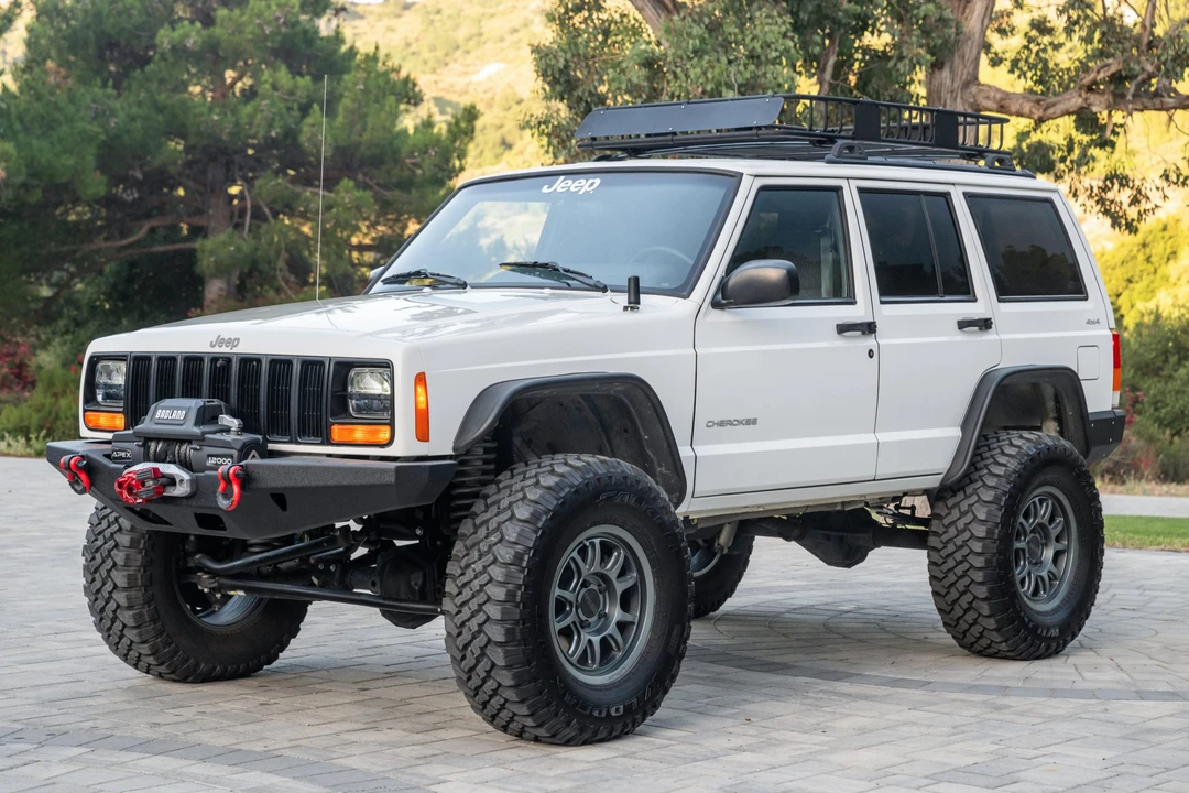 2001 Jeep XJ Cherokee - Image 9 of 31
