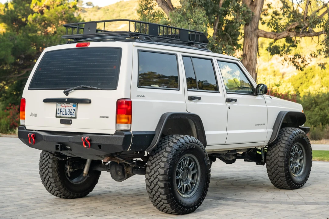 2001 Jeep XJ Cherokee - Image 5 of 31