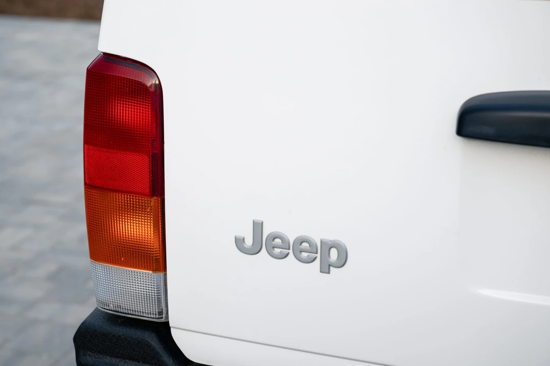 2001 Jeep XJ Cherokee - Image 28 of 31