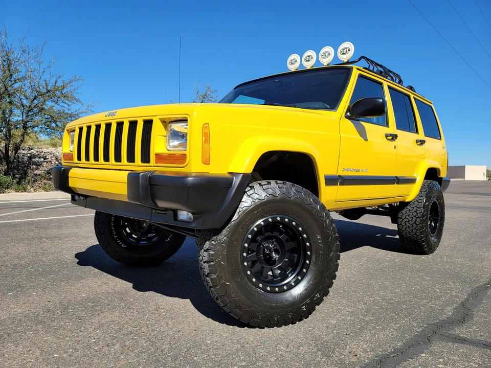 2001 Jeep XJ Cherokee - Image 10 of 31