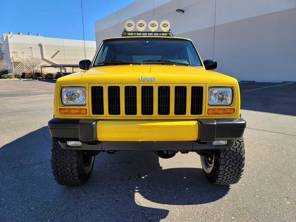2001 Jeep XJ Cherokee - Image 5 of 31